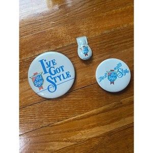 Vintage Heileman's Old Style Beer I’ve Got Style Pinback Button's and Clicker